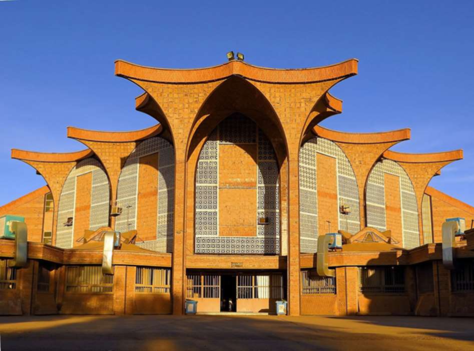 معرفی دانشکده